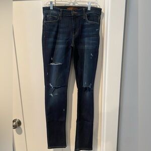 Joe’s Distressed Dark Blue Jeans mid rise skinny